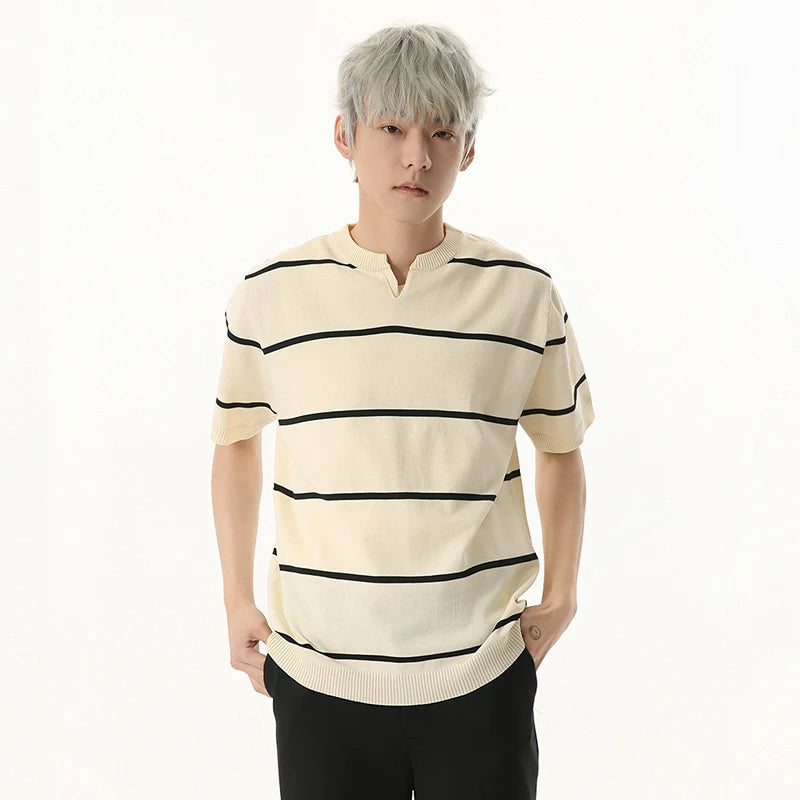 Contrast Stripe Notch Neck T-Shirt