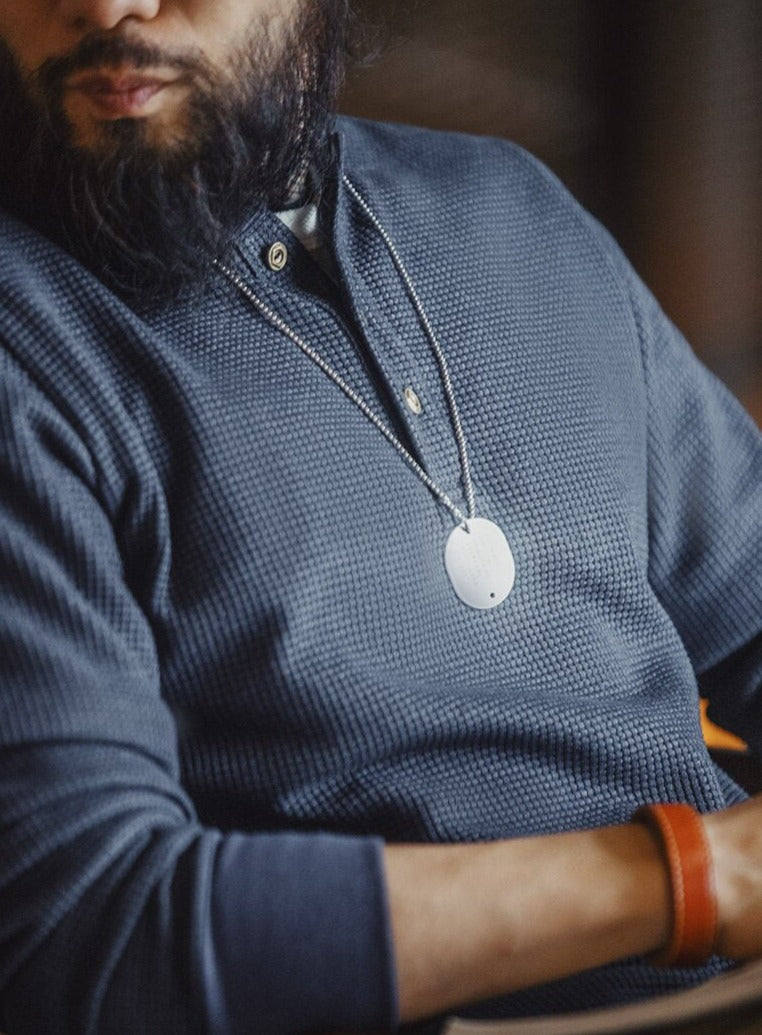【KOOLOSET】Finger Hole Henley Neck Track Waffle Tee WAFFLE-KNIT HENLEY WITH SHORT SLEEVE | GATE