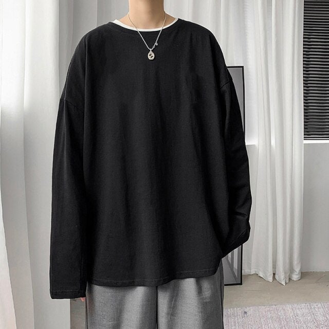 https://thestreetsofseoul.com/cdn/shop/products/Essential-Oversized-Long-Sleeve-T-Shirt-thestreetsofseoul-korean-street-style-minimal-streetwear-k-style-kstyle-mens-affordable-clothing-9.jpg?v=1696957972&width=640
