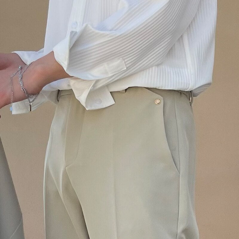 Pantalon de costume à jambe étroite minimaliste